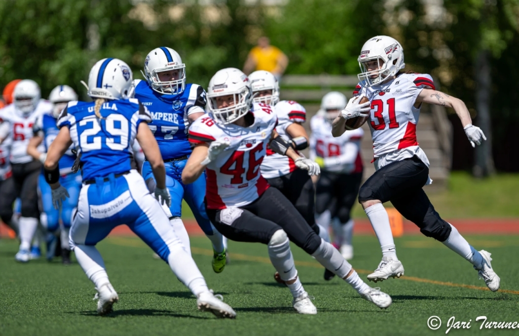 Kuopio Steelers Naiset. Kuva: Jari Turunen